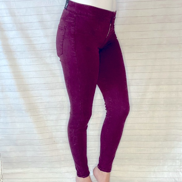 Great condition American Eagle jeggings maroon size 0 - Picture 1 of 6